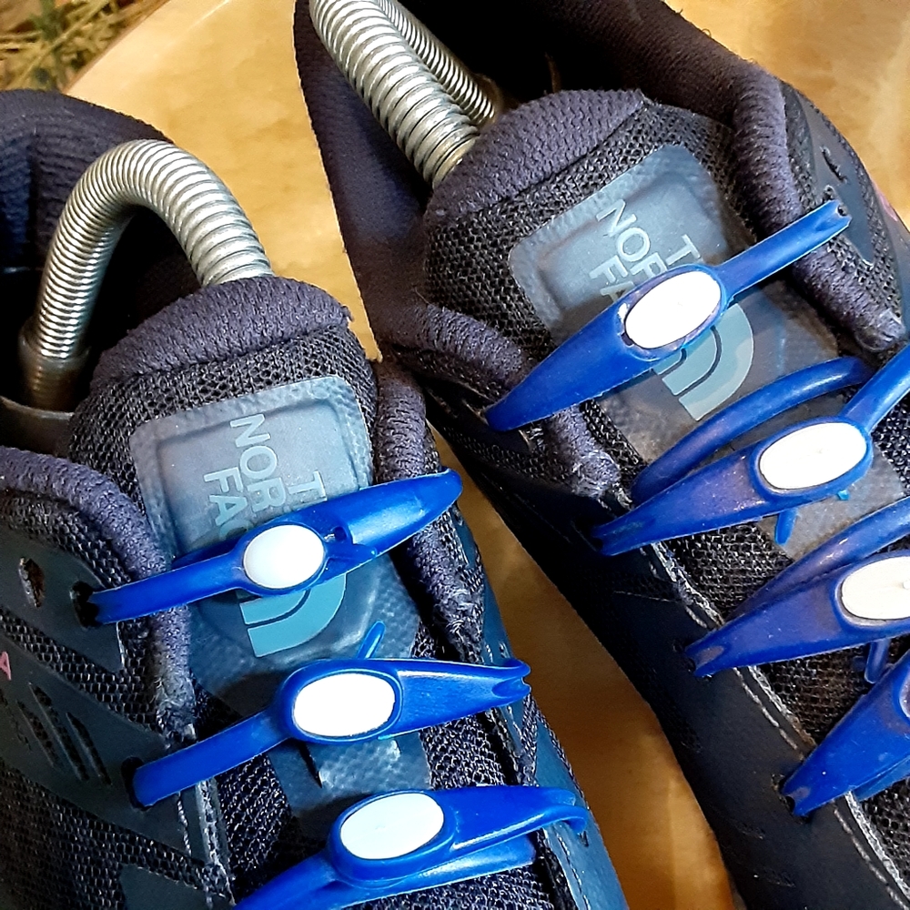 TNF Corvara FastFoam Performance Sneakers - Size 8.5 - Blue Mesh - Picture 3 of 11